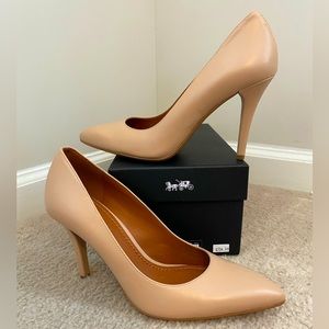 Coach Addie 90 Pump - Sz 7.5 - Color Beechwood (Nude) - Like New!